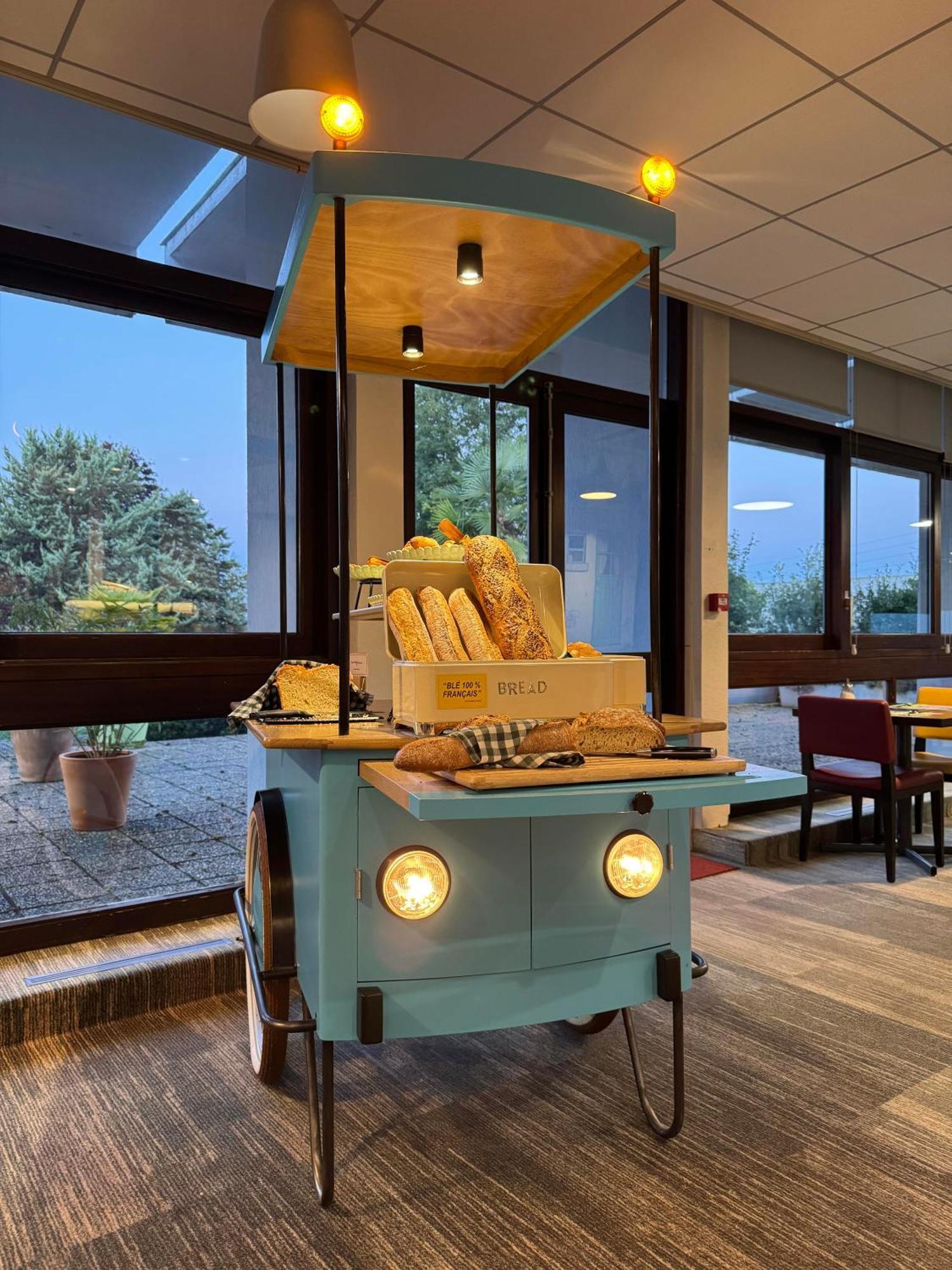 Ibis Styles Angouleme Nord - Hotel Restaurant Champniers  Экстерьер фото